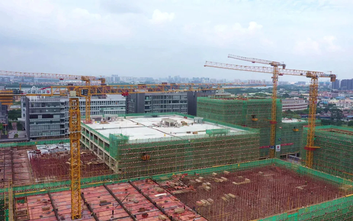 产业升级 | J9集团群塔助力拉萨机械人智能产业园