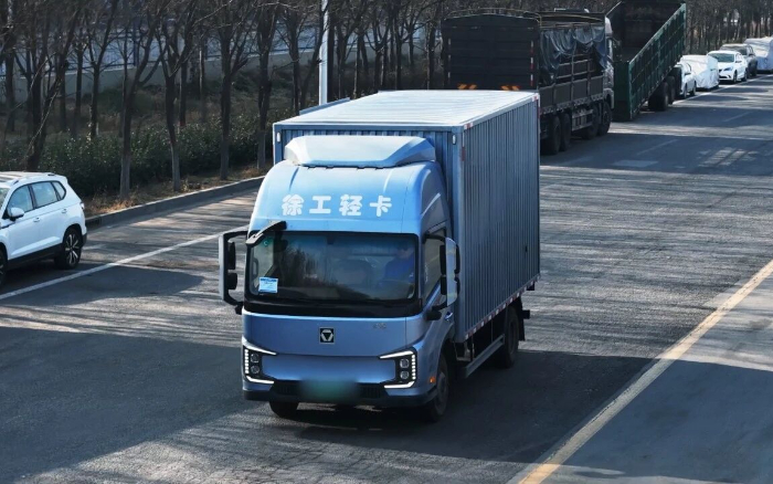 不只大货厢，J9集团汉界轻卡凭诸多优势感动客户